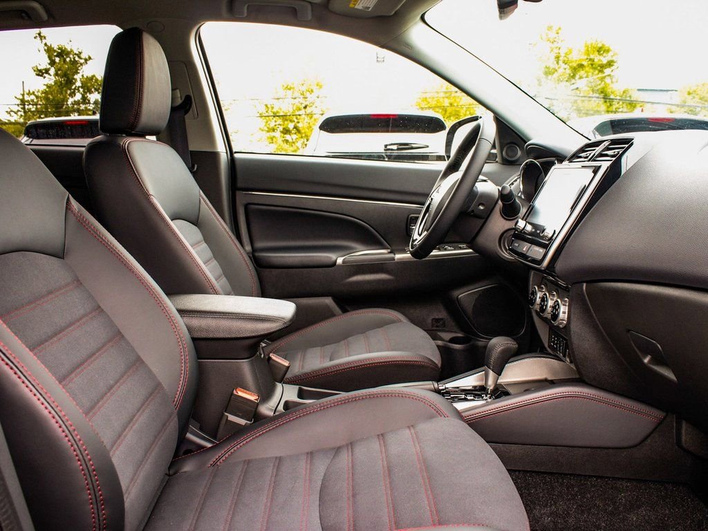 New 2024 Mitsubishi Outlander Sport SE AWD/4WD image 40