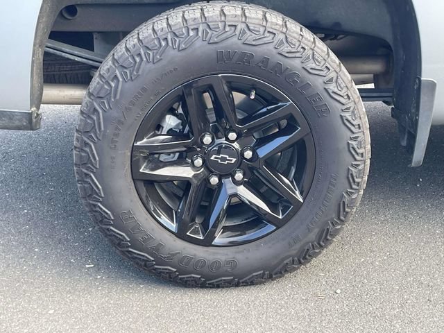 Used 2025 Chevrolet Silverado 1500 LT Trail Boss w/ LT Trail Boss Premium Package AWD/4WD image 9
