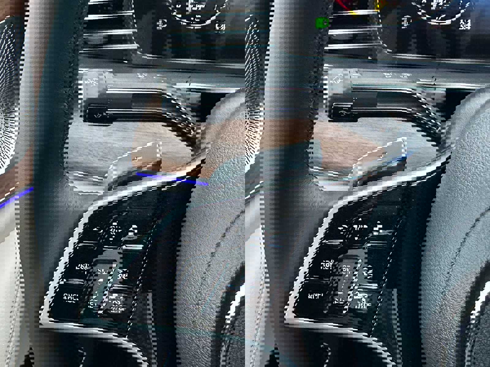 New 2026 Mercedes-Benz GLE 450 4MATIC Coupe image 35