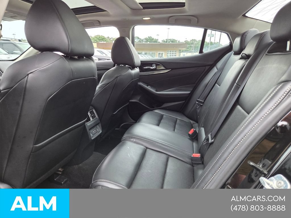 Used 2023 Nissan Maxima SL FWD image 4