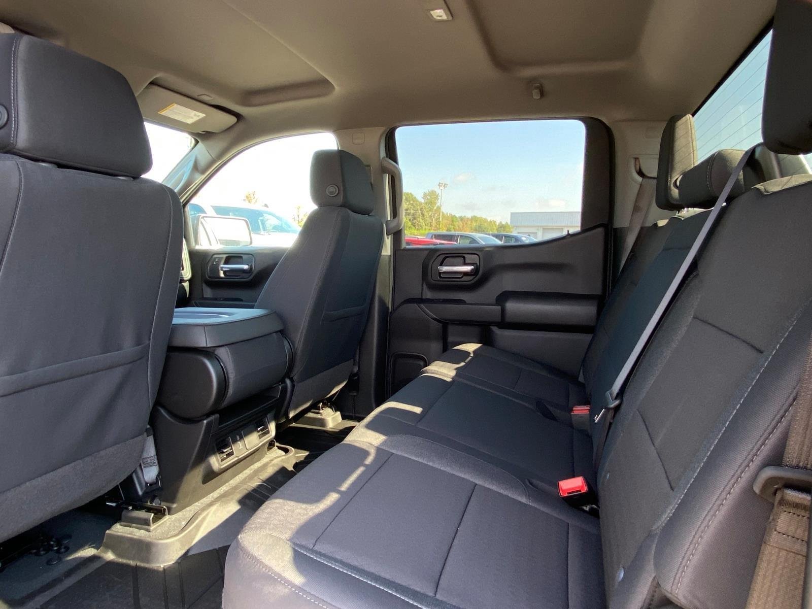 New 2026 Chevrolet Silverado 1500 Custom w/ Turbomax Blackout Package AWD/4WD image 24