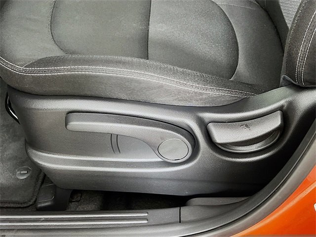 Used 2019 Kia Soul + image 11