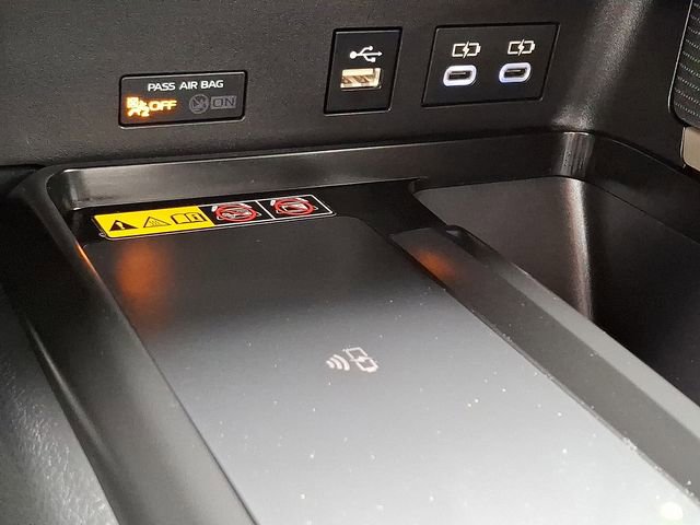 Used 2026 Toyota Camry SE FWD image 22