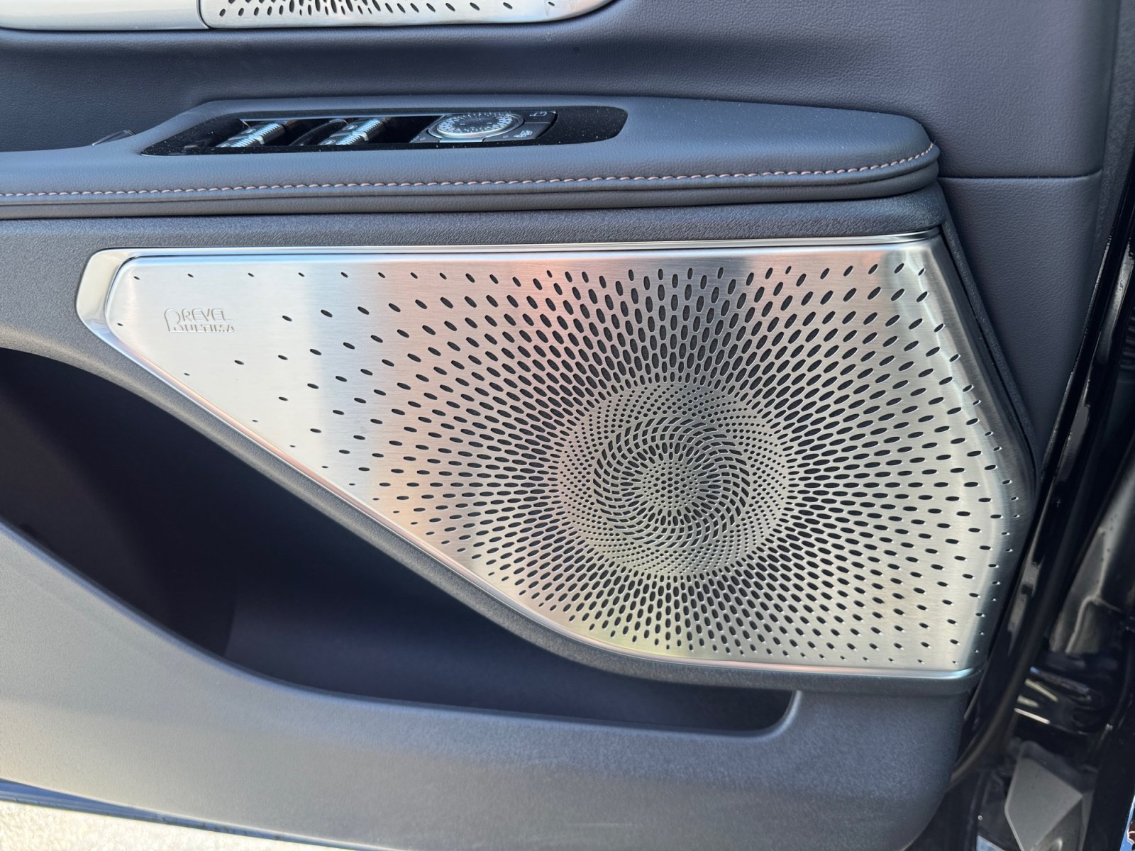 New 2026 Lincoln Nautilus Reserve AWD/4WD image 21