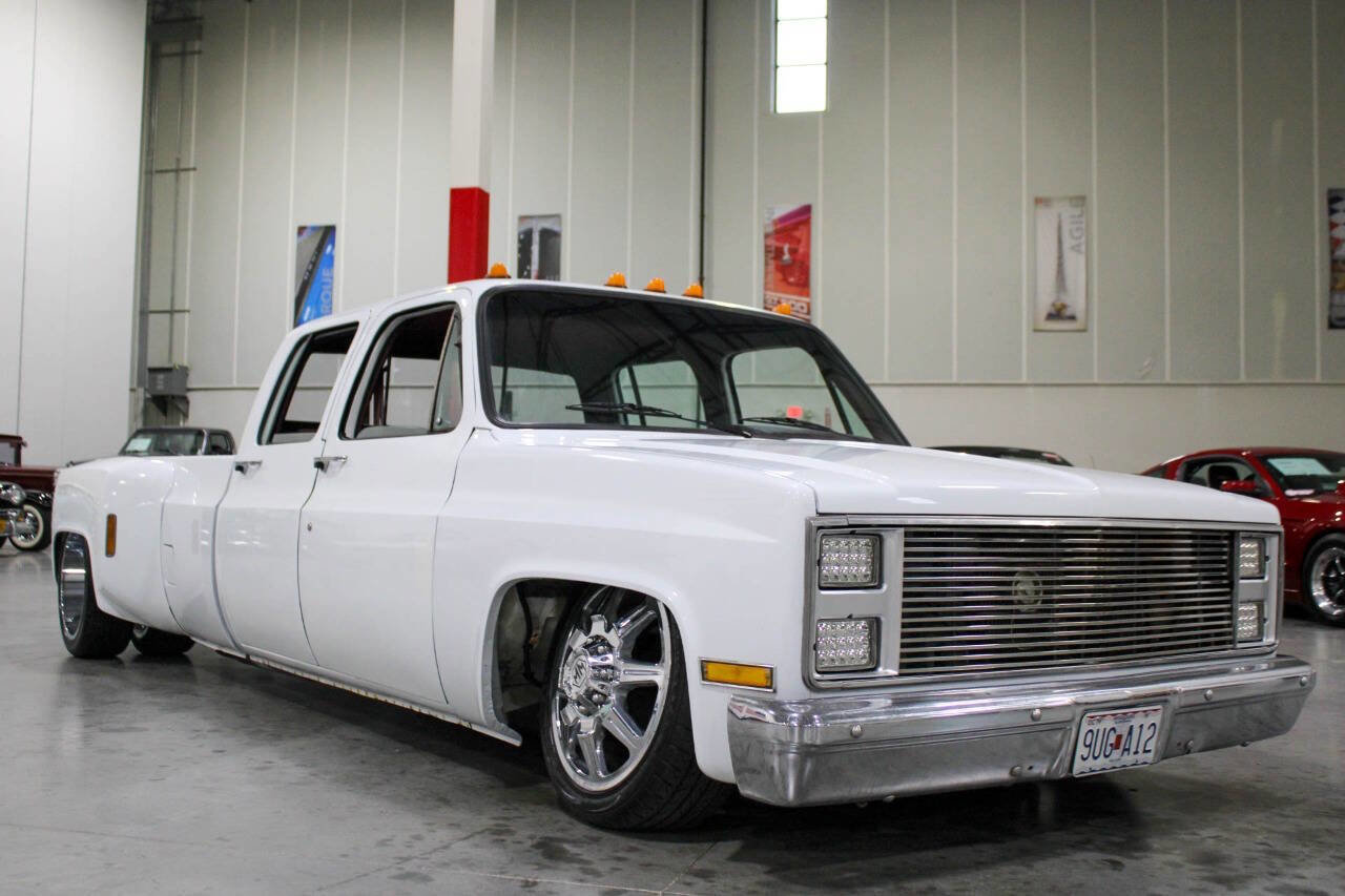 Used 1988 Chevrolet Silverado 3500 2WD Crew Cab image 23