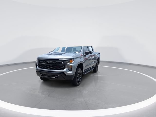 Used 2025 Chevrolet Silverado 1500 Custom Trail Boss AWD/4WD image 4