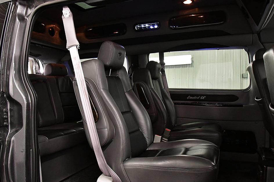 Used 2017 Ford Transit 150 130 Low Roof w/ Exterior Upgrade Package RWD image 29