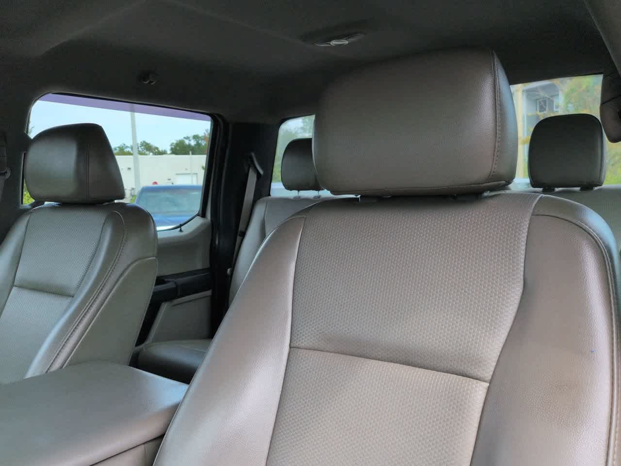 Used 2019 Ford F250 XL w/ Power Equipment Group AWD/4WD image 8