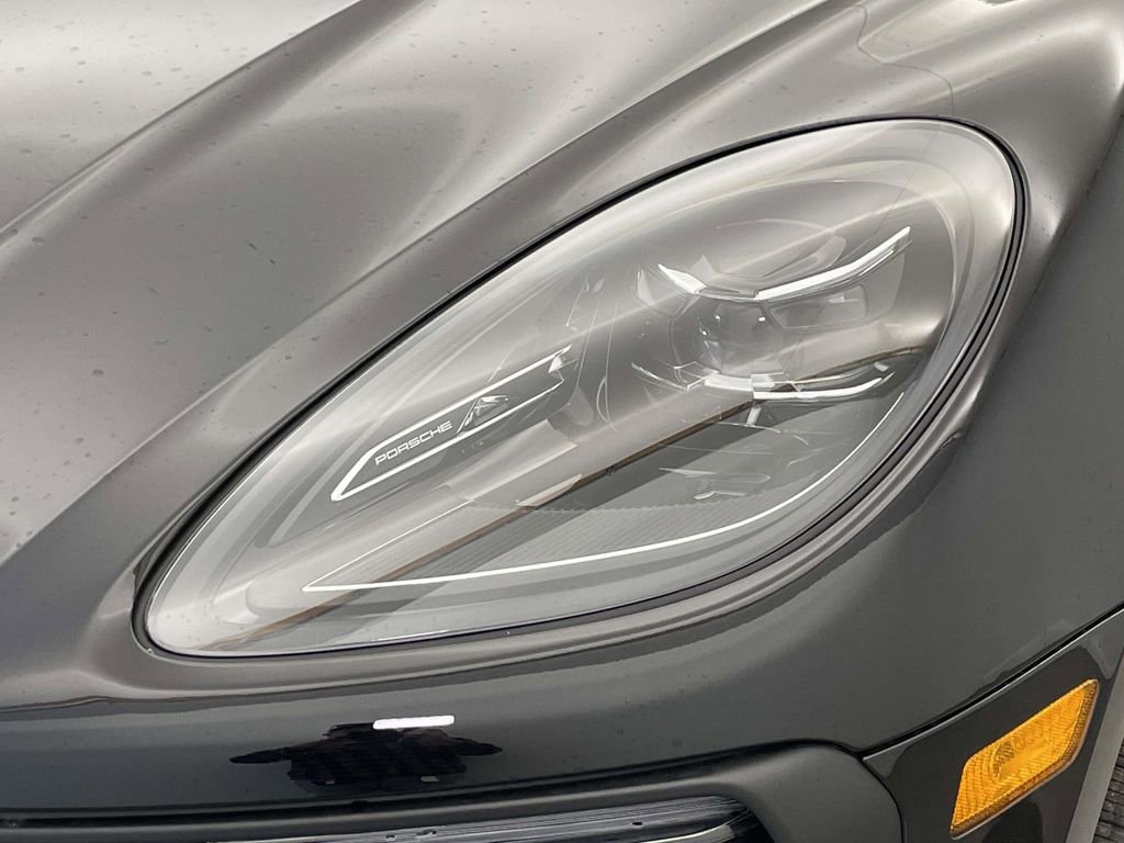New 2026 Porsche Macan AWD/4WD image 15