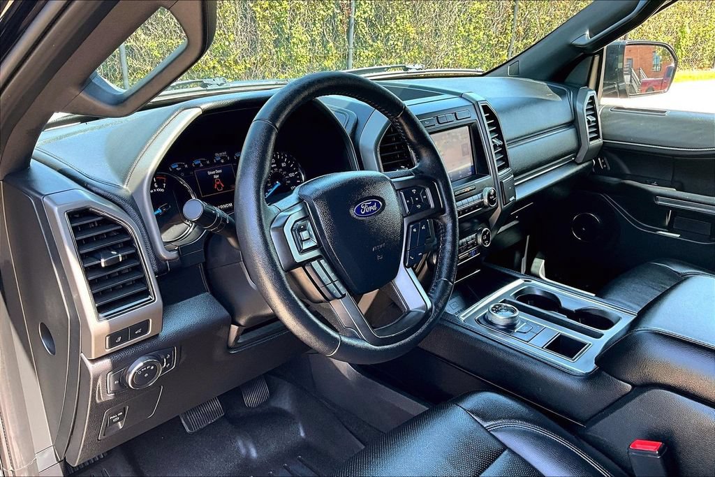Used 2020 Ford Expedition XLT w/ Equipment Group 202A RWD image 17