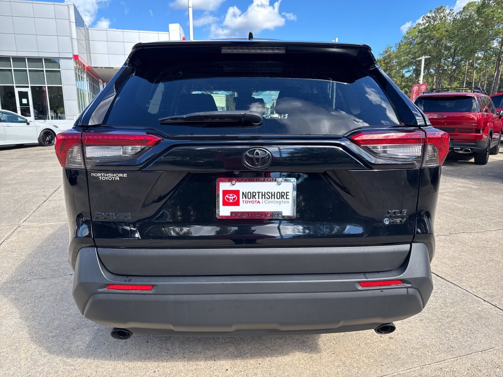 Certified 2025 Toyota RAV4 XLE Premium AWD/4WD image 5