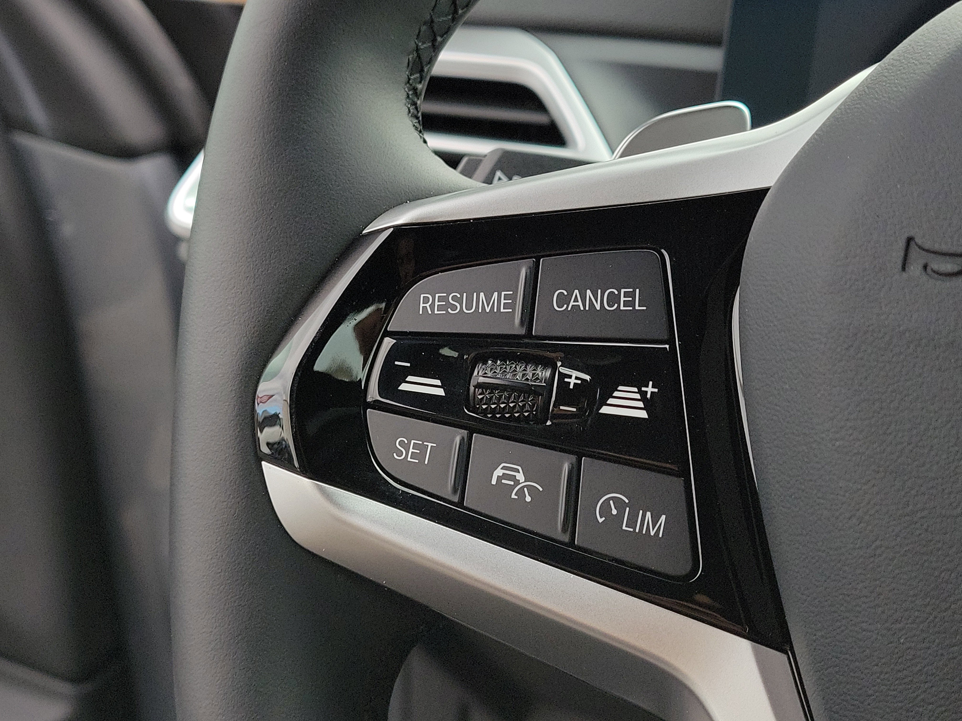 Used 2025 BMW 430i xDrive Coupe w/ Premium Package image 31