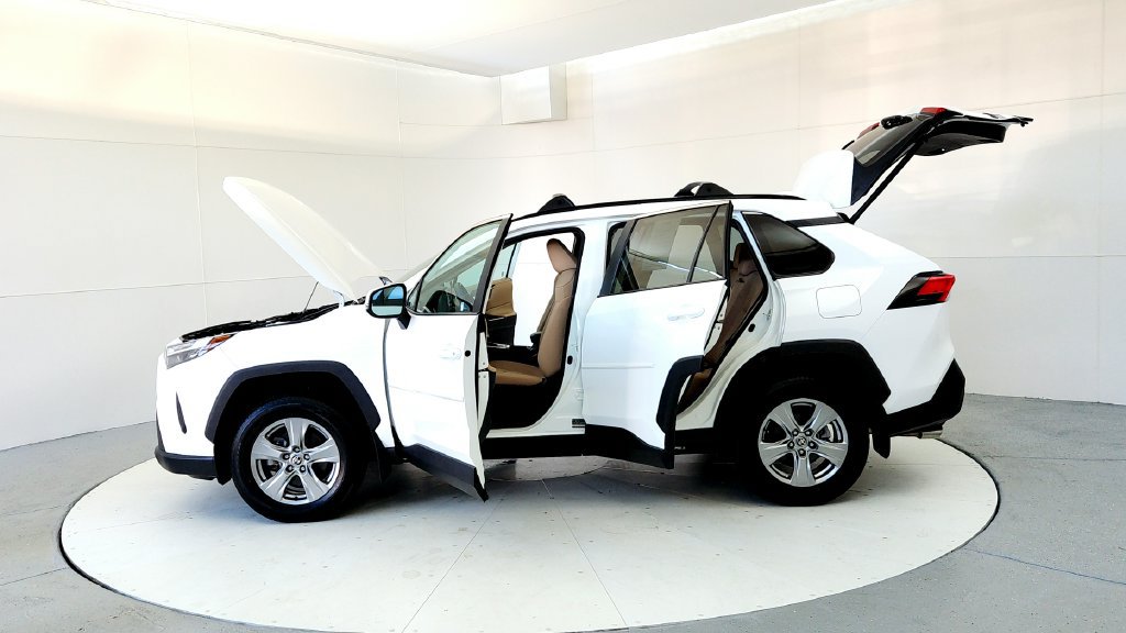 Used 2024 Toyota RAV4 XLE w/ Convenience Package AWD/4WD image 10