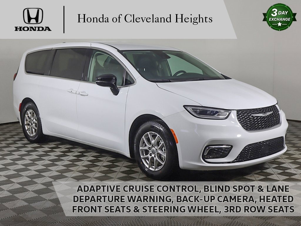 Used 2024 Chrysler Pacifica Touring-L