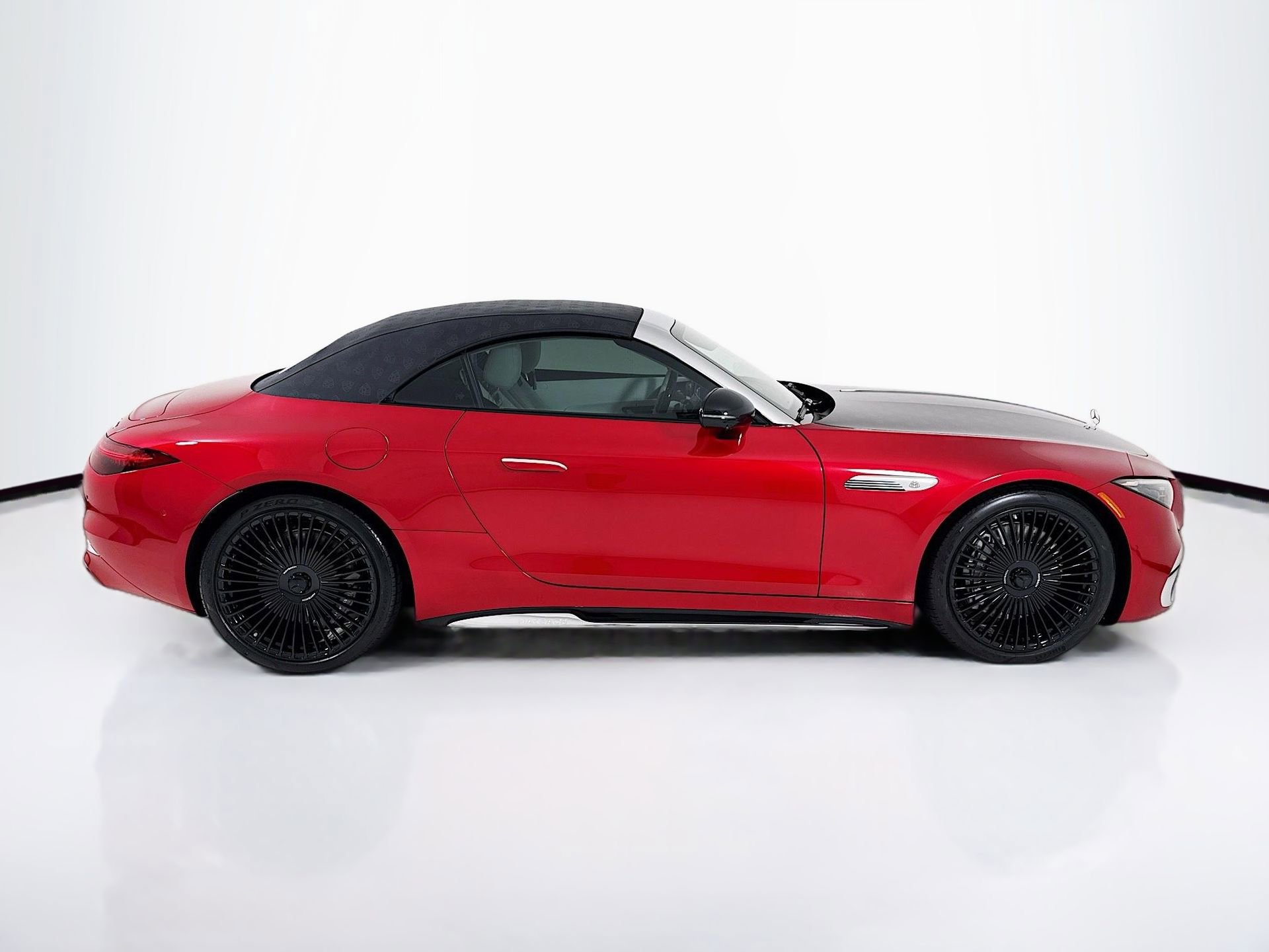 Used 2026 Mercedes-Benz Maybach SL 680 image 9