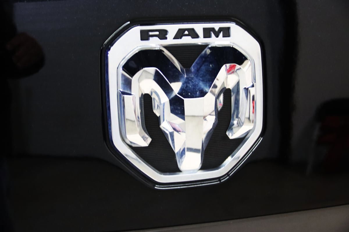 Used 2023 RAM 1500 Laramie AWD/4WD image 14