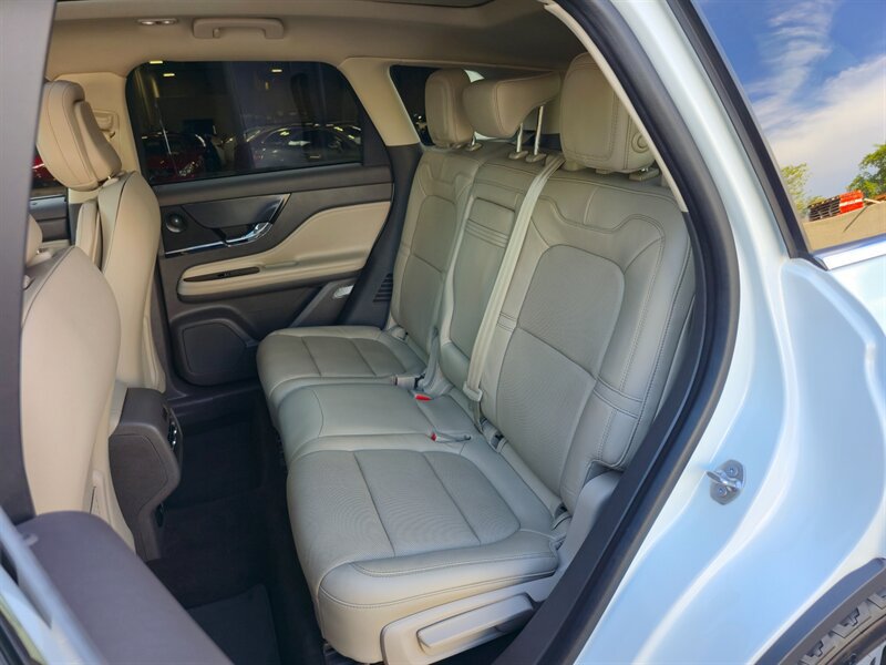 Used 2020 Lincoln Corsair Reserve w/ Equipment Group 201A FWD image 31