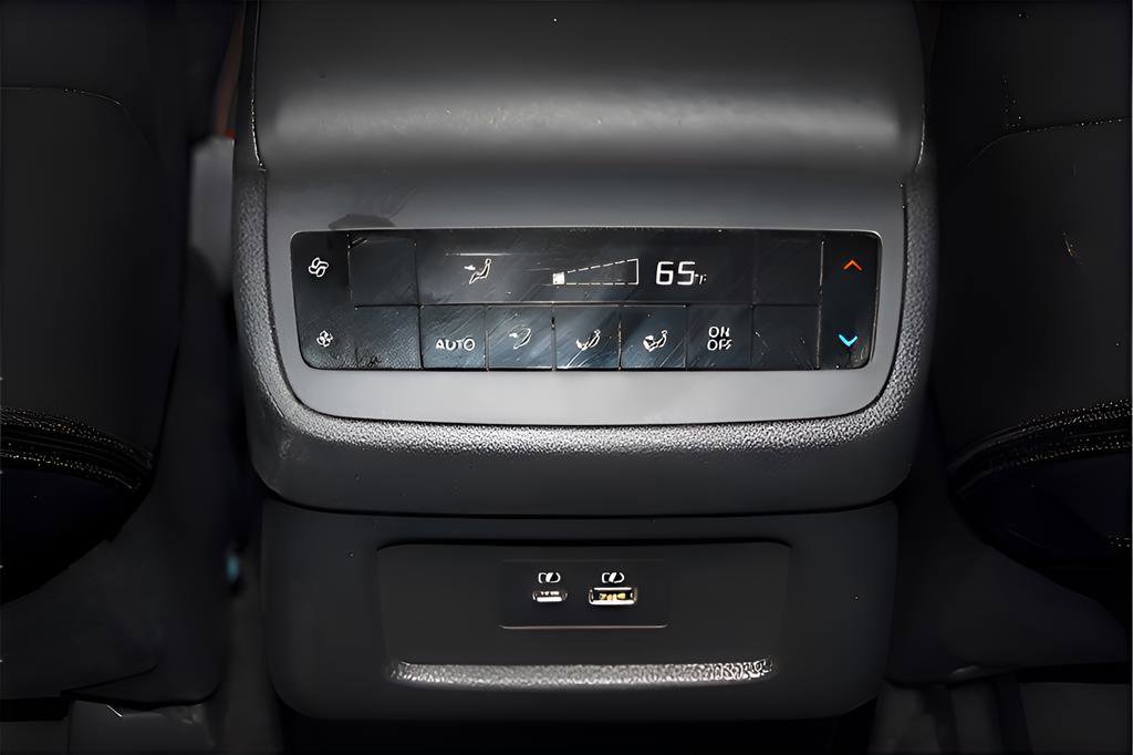 Used 2024 Nissan Pathfinder Rock Creek image 28