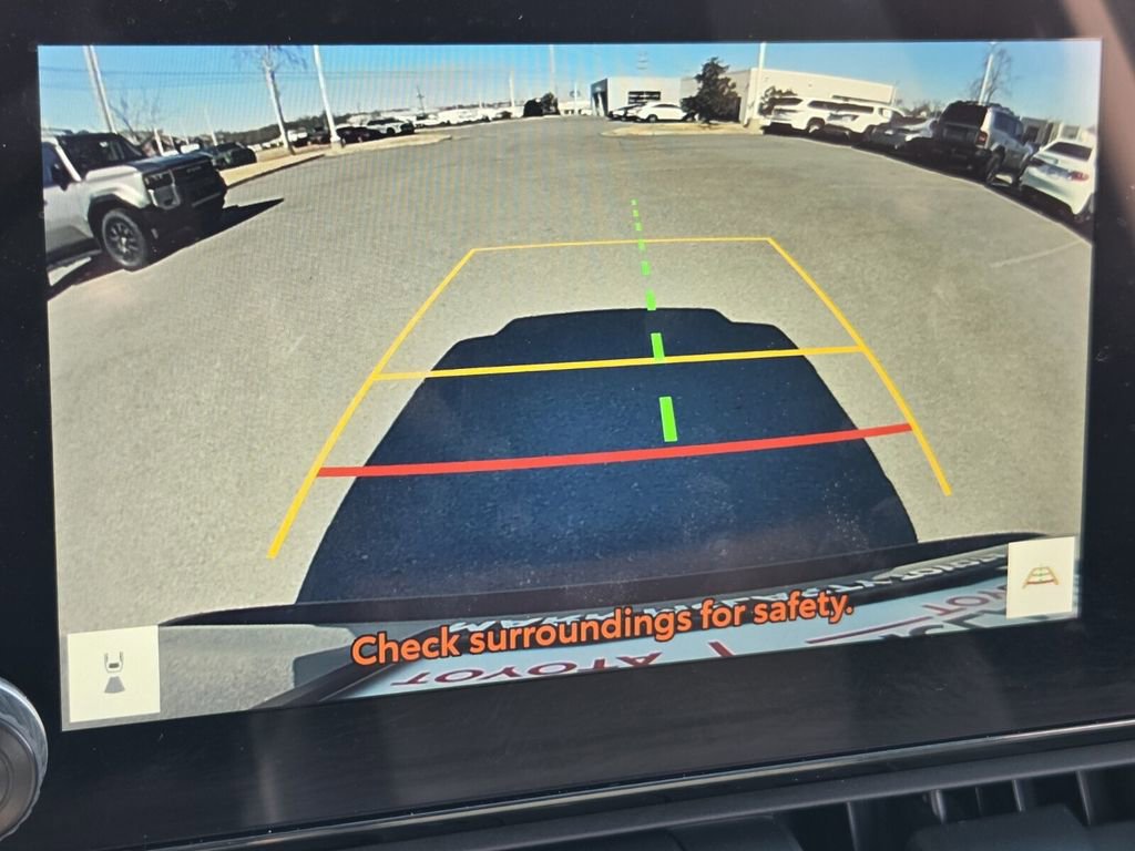 Used 2023 Toyota RAV4 XLE Premium image 18