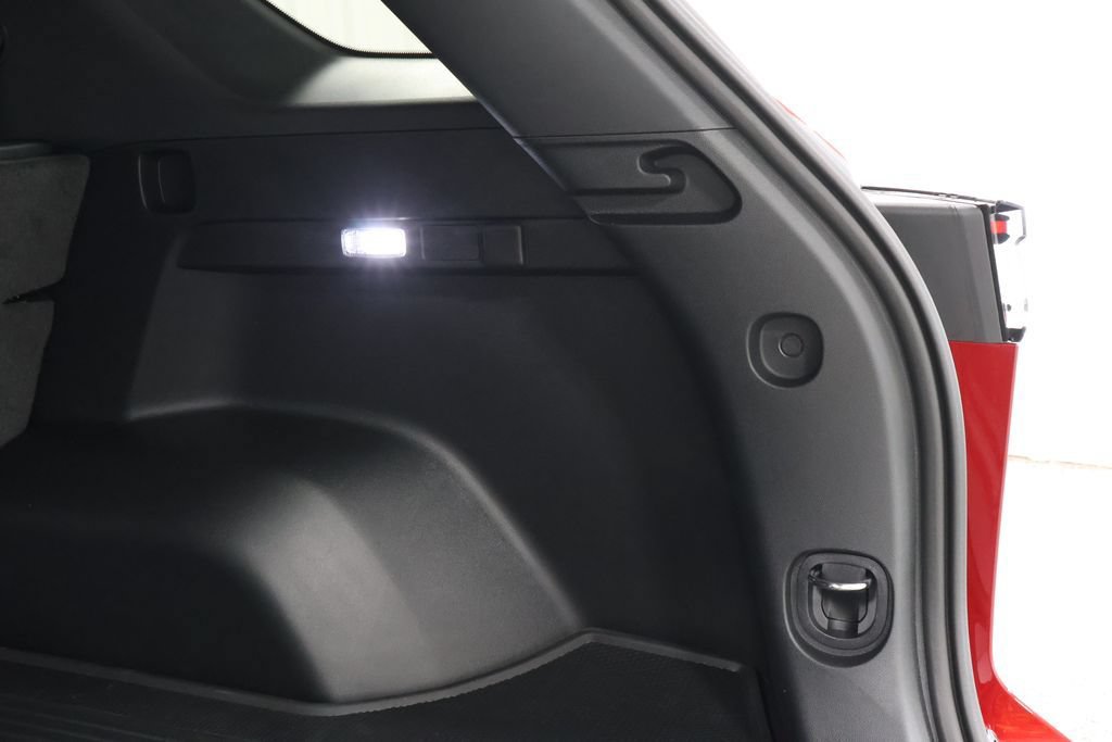 New 2027 Chevrolet Equinox LT w/ Convenience Package II FWD image 29