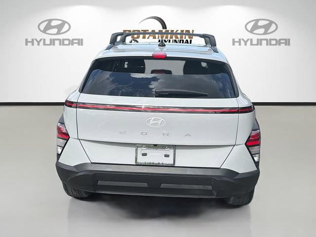 Certified 2025 Hyundai Kona SEL FWD image 6