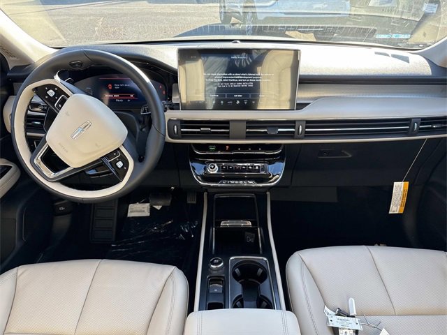 New 2026 Lincoln Corsair Premiere image 16