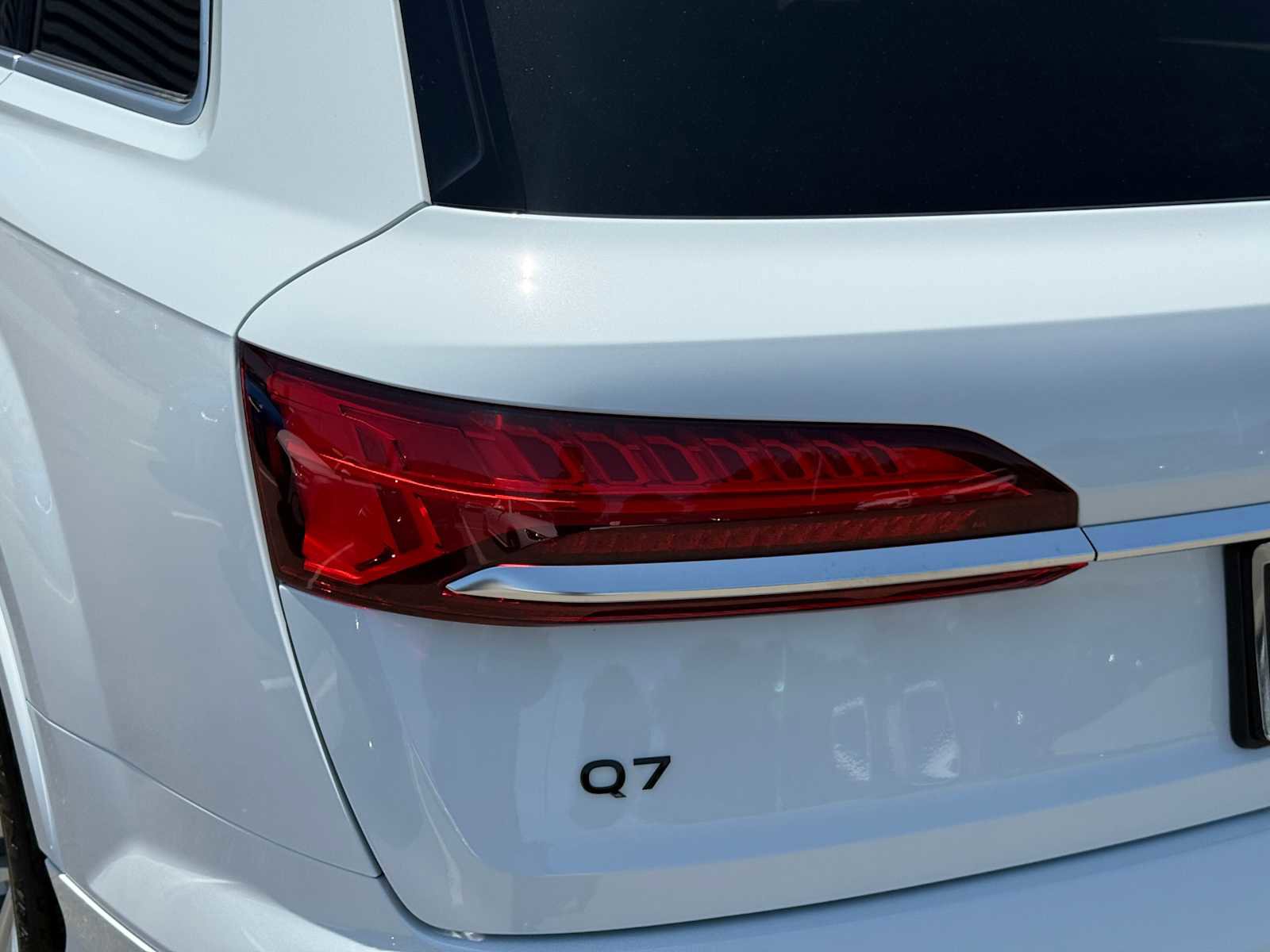 New 2025 Audi Q7 3.0T Prestige image 13
