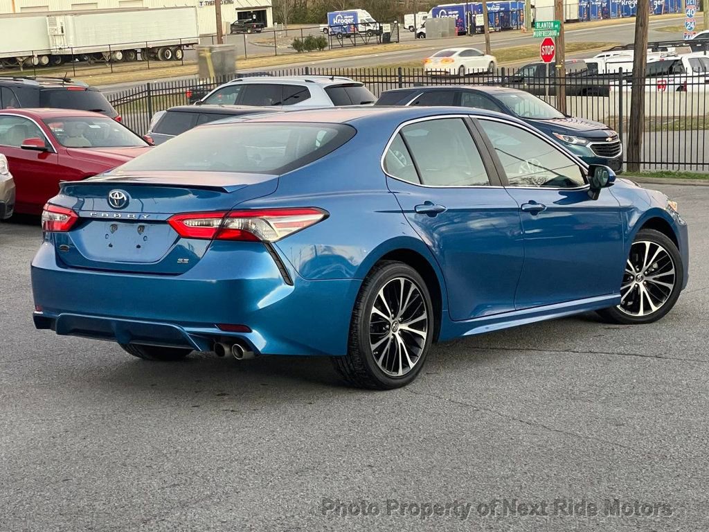 Used 2018 Toyota Camry SE image 12