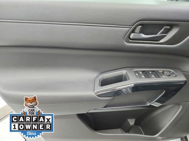 Used 2025 Nissan Pathfinder SV image 37