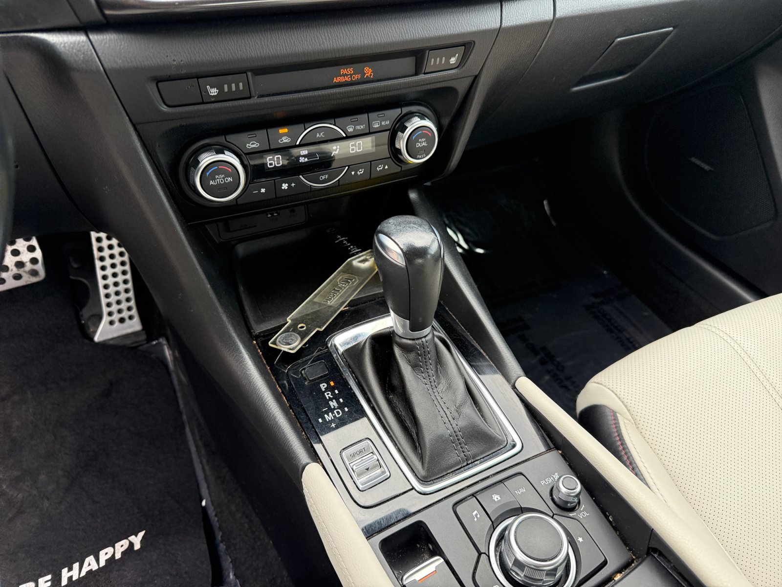 Used 2018 MAZDA MAZDA3 Grand Touring FWD image 13