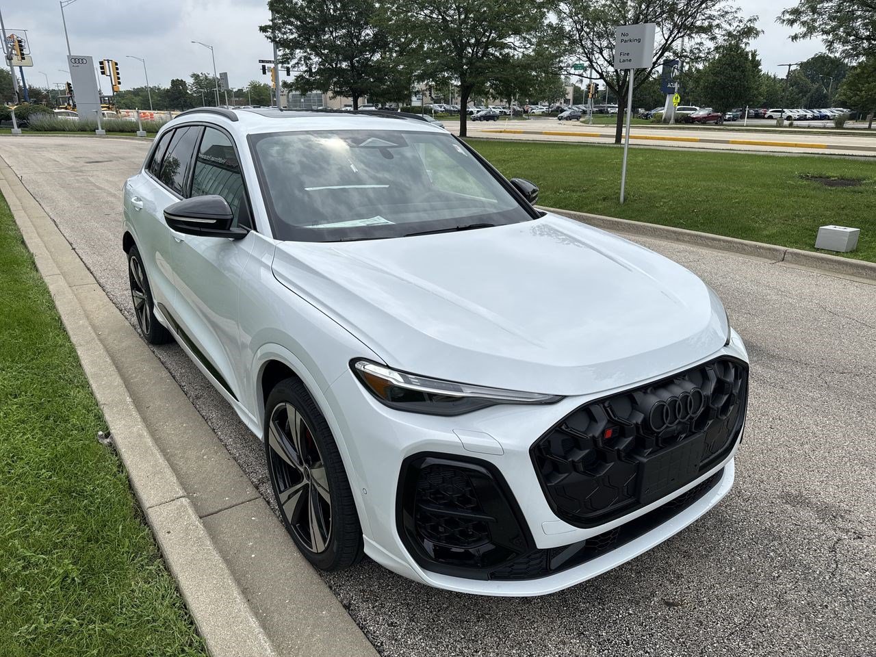 New 2026 Audi SQ5 Premium Plus AWD/4WD image 28