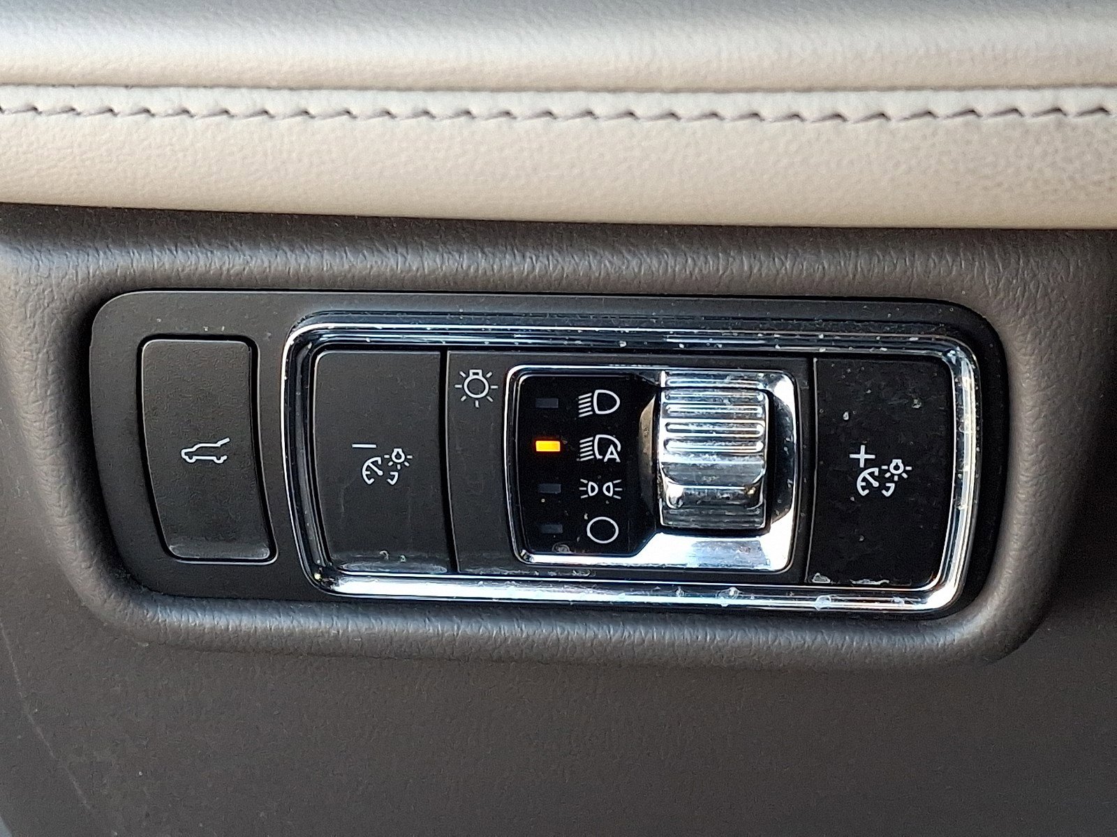 Certified 2023 Lincoln Aviator Reserve w/ Equipment Group 201A image 25