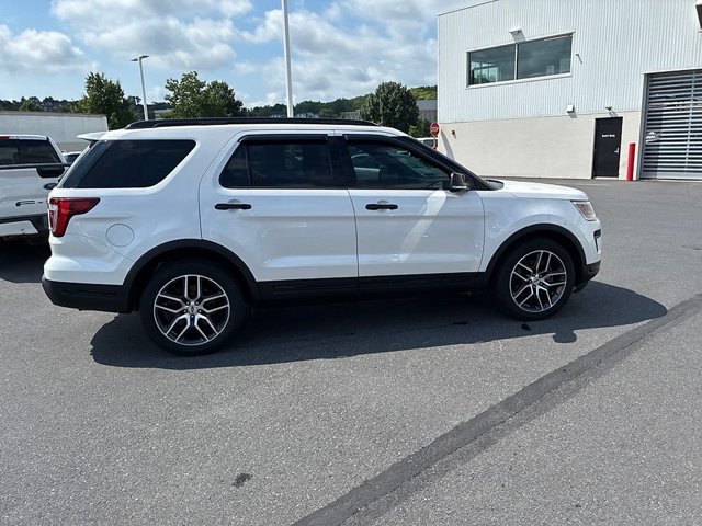 Used 2018 Ford Explorer Sport AWD/4WD image 6