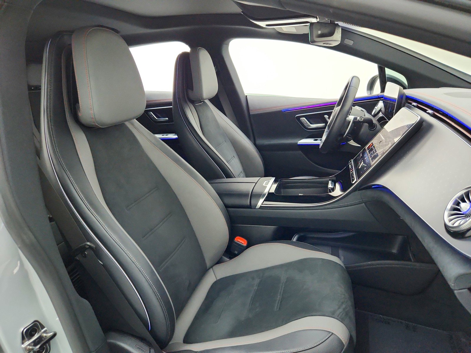 Certified 2023 Mercedes-Benz EQE AMG 4MATIC Sedan image 30