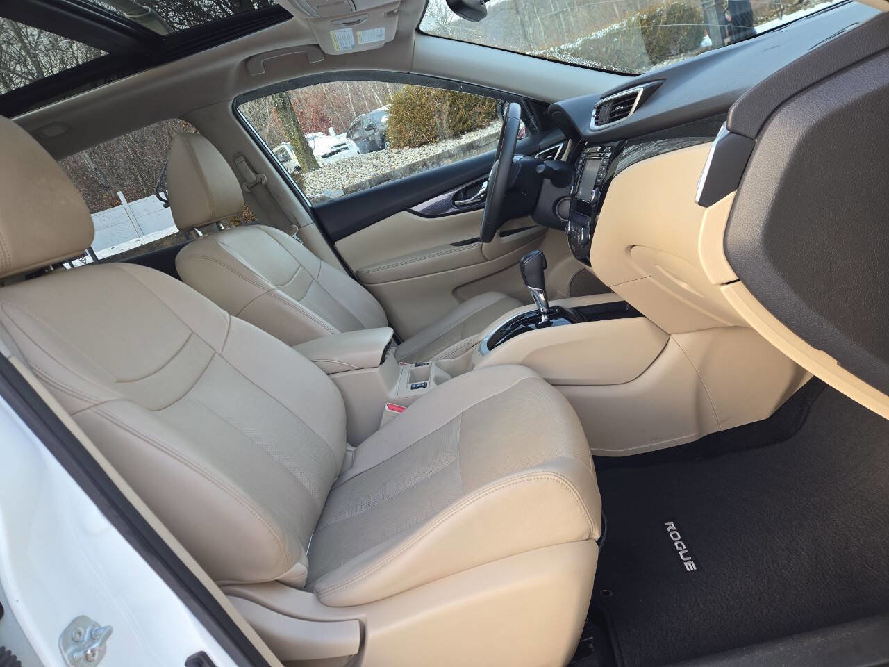 Used 2016 Nissan Rogue SL w/ SL Premium Package image 25