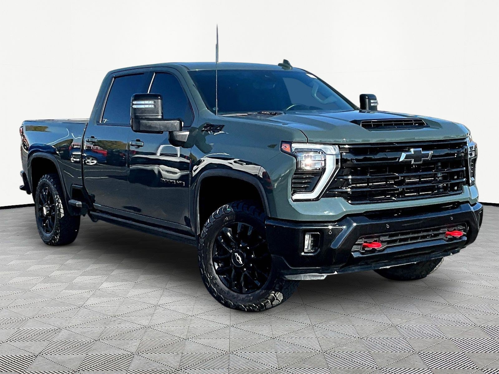 Used 2025 Chevrolet Silverado 2500 LTZ w/ Trail Boss Package AWD/4WD image 3