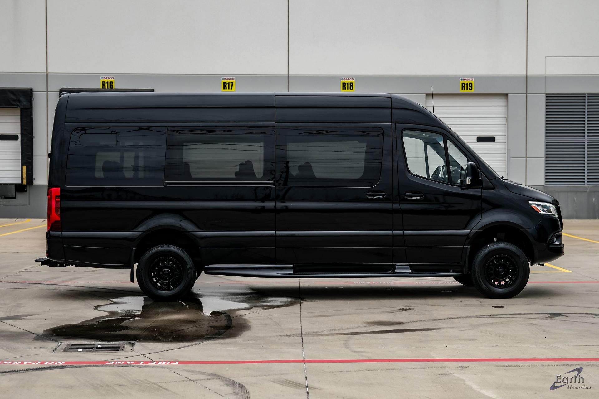 Used 2024 Mercedes-Benz Sprinter 2500 image 21