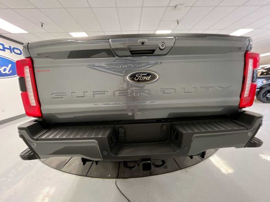 New 2026 Ford F350 XLT w/ XLT Premium Package AWD/4WD image 7