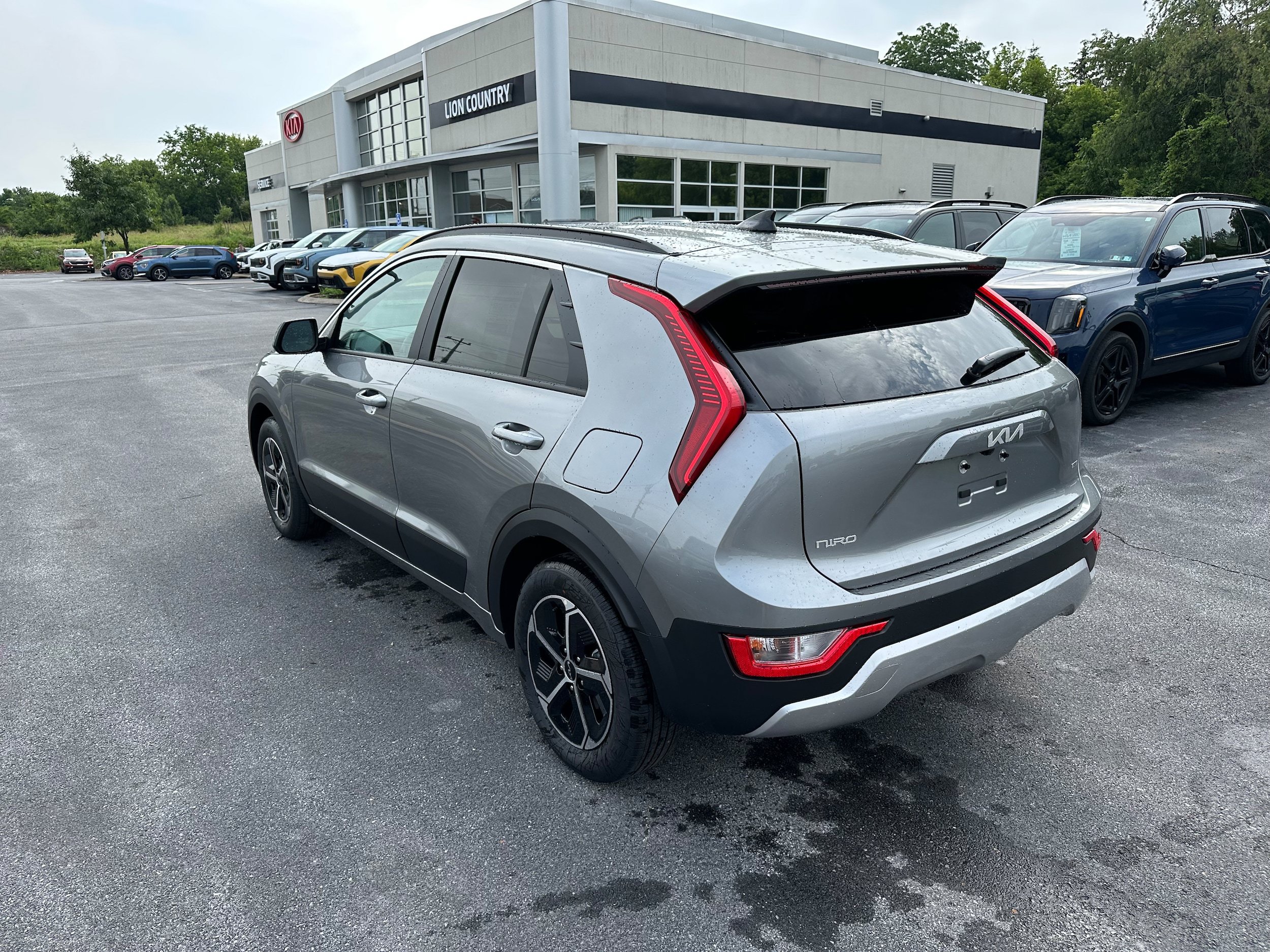 New 2026 Kia Niro LX FWD image 7