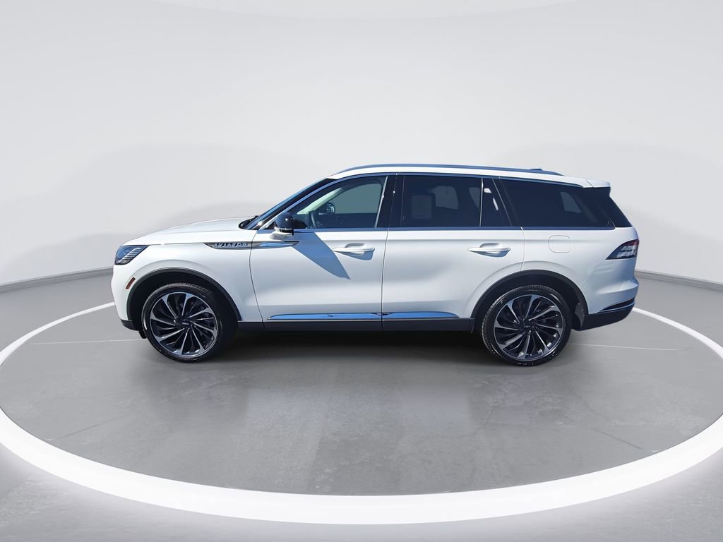 Used 2025 Lincoln Aviator Reserve w/ Illumination Package image 5