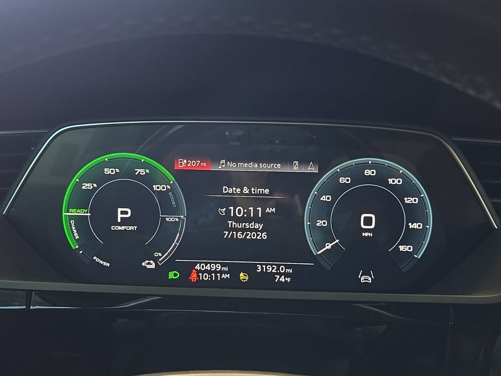 Certified 2024 Audi Q8 e-tron Premium Plus w/ Premium Plus Package AWD/4WD image 20