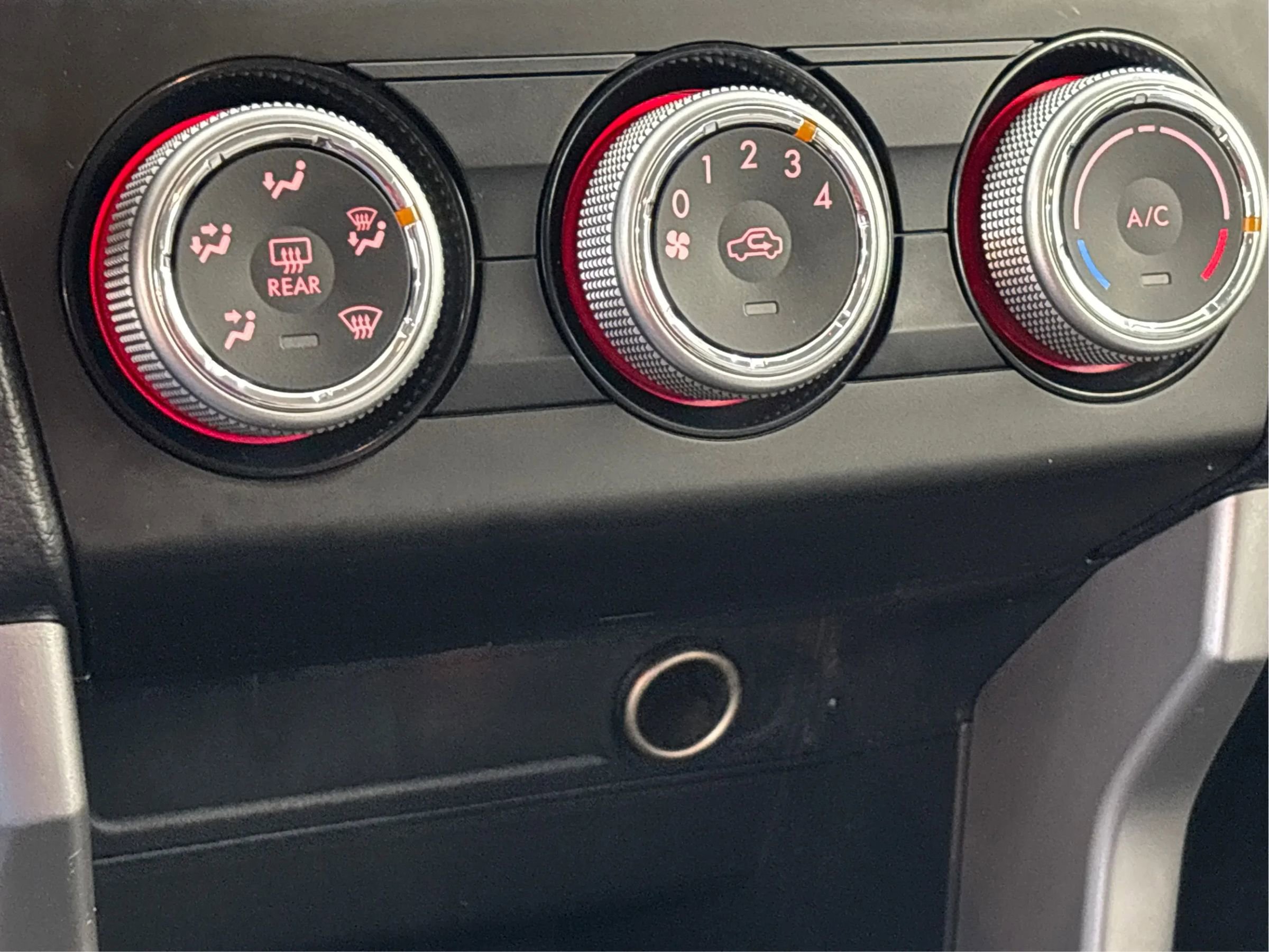 Used 2018 Subaru Forester 2.5i image 36