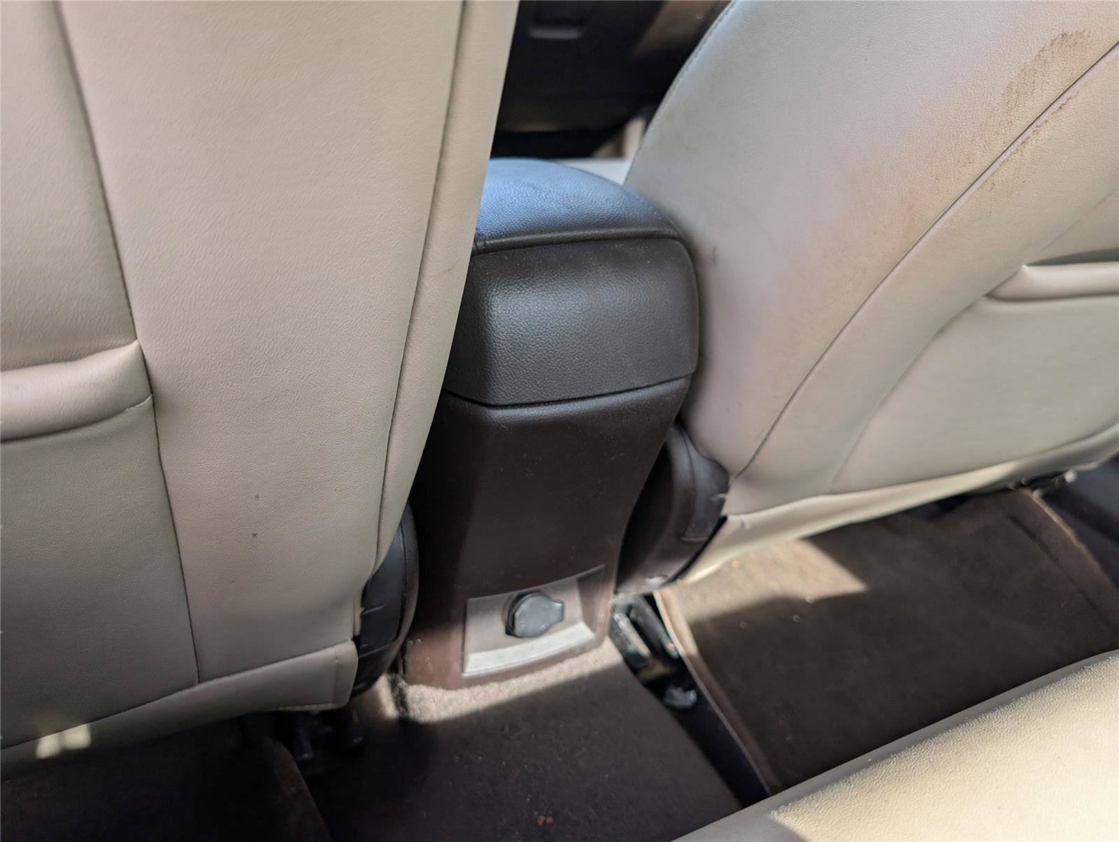 Used 2011 Chevrolet Cruze LTZ image 25