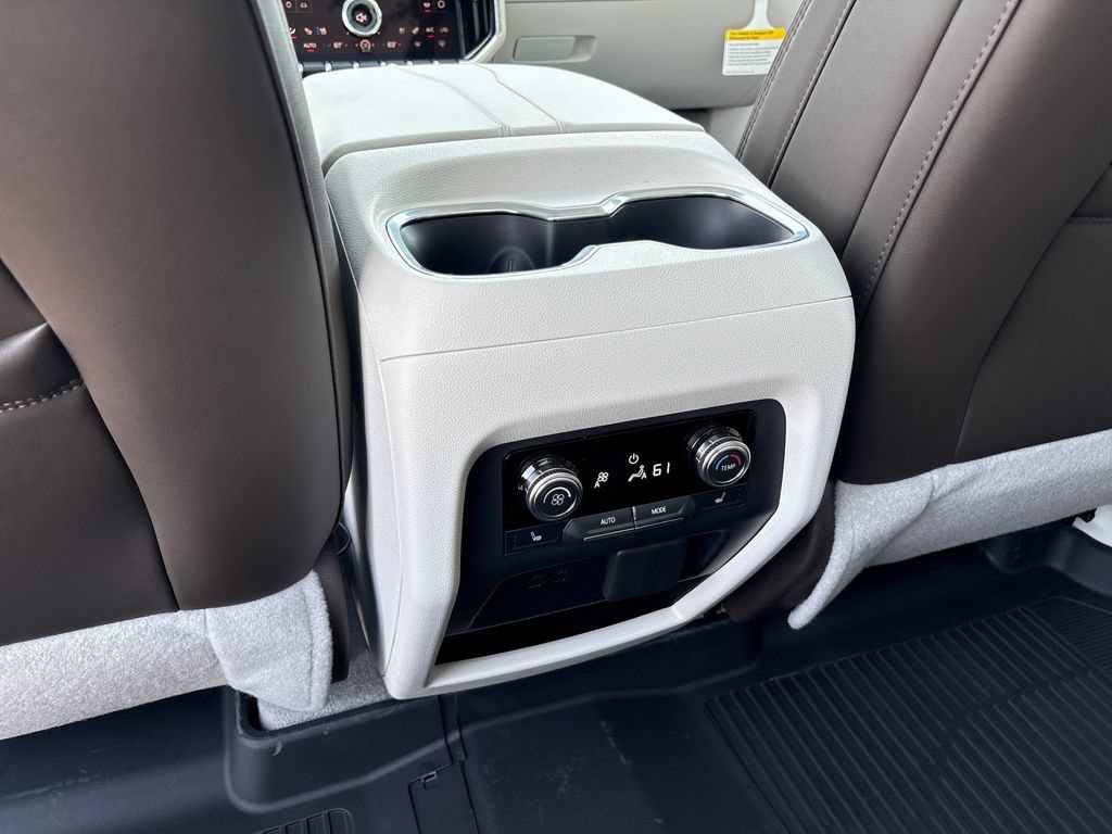 New 2026 GMC Acadia Denali w/ Super Cruise Package AWD/4WD image 42