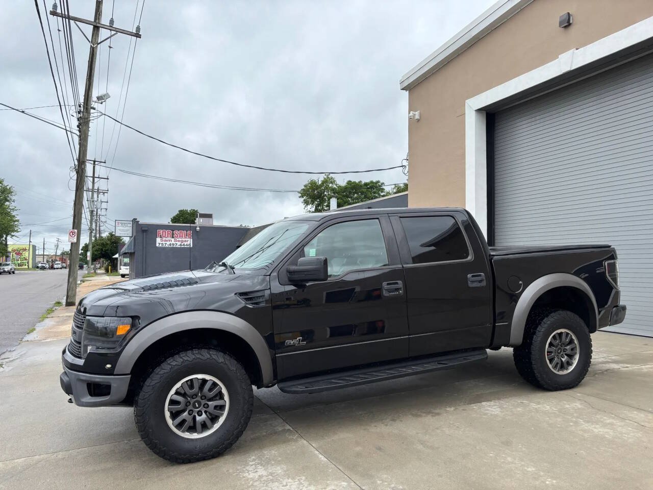 Used 2011 Ford F150 Raptor AWD/4WD image 2