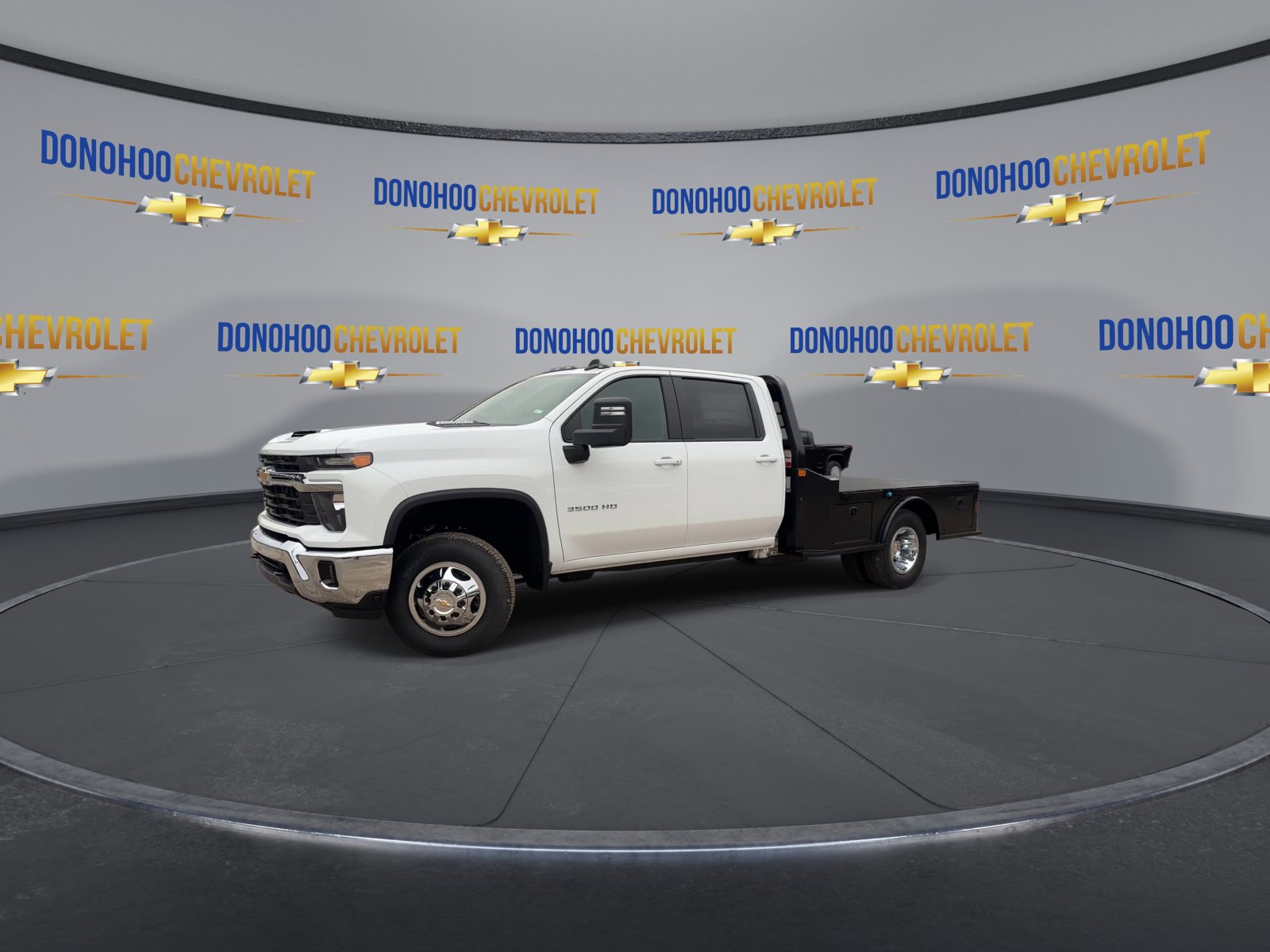 New 2026 Chevrolet Silverado 3500 LT w/ Convenience Package image 4