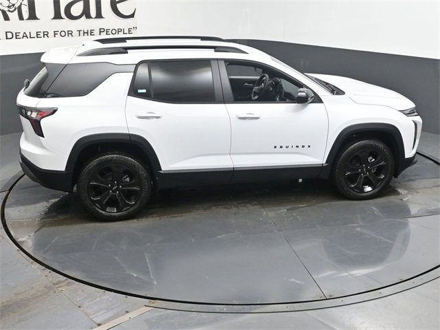 New 2026 Chevrolet Equinox LT w/ Convenience Package II image 17