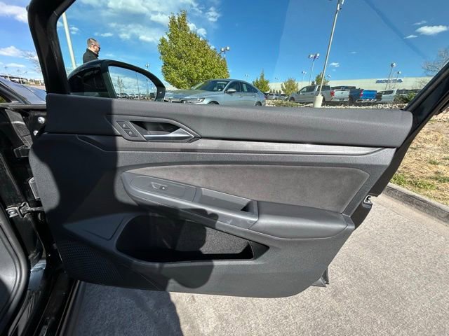 Used 2024 Volkswagen GTI S image 17