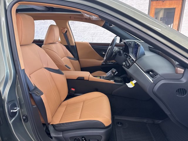 New 2025 Lexus ES 350 Ultra Luxury image 49