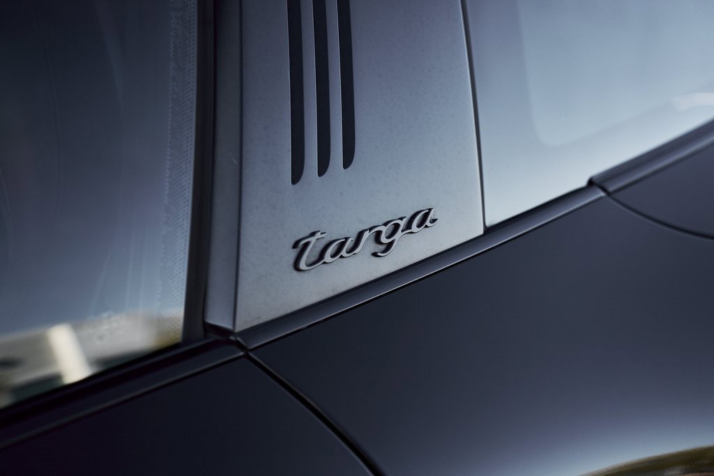 Used 2019 Porsche 911 Targa 4 GTS image 8